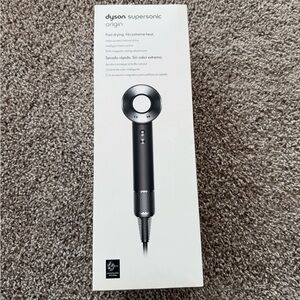 Dyson supersonic origin hair dryer NWT